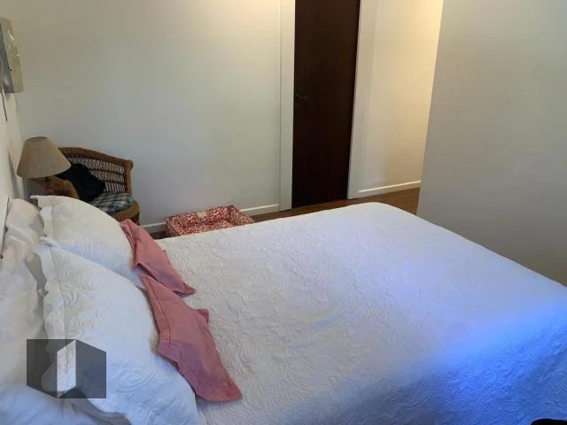 Casa com 4 quartos e varanda, estilo rústico — photo 42