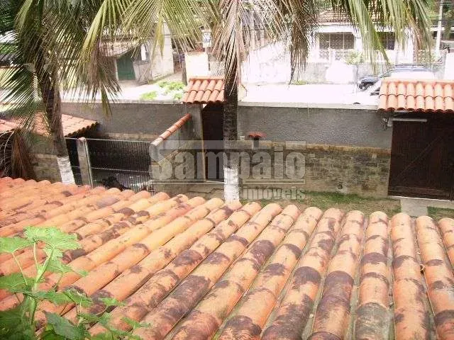 4-bedroom house with 2 bathrooms and a balcony grill — photo 6