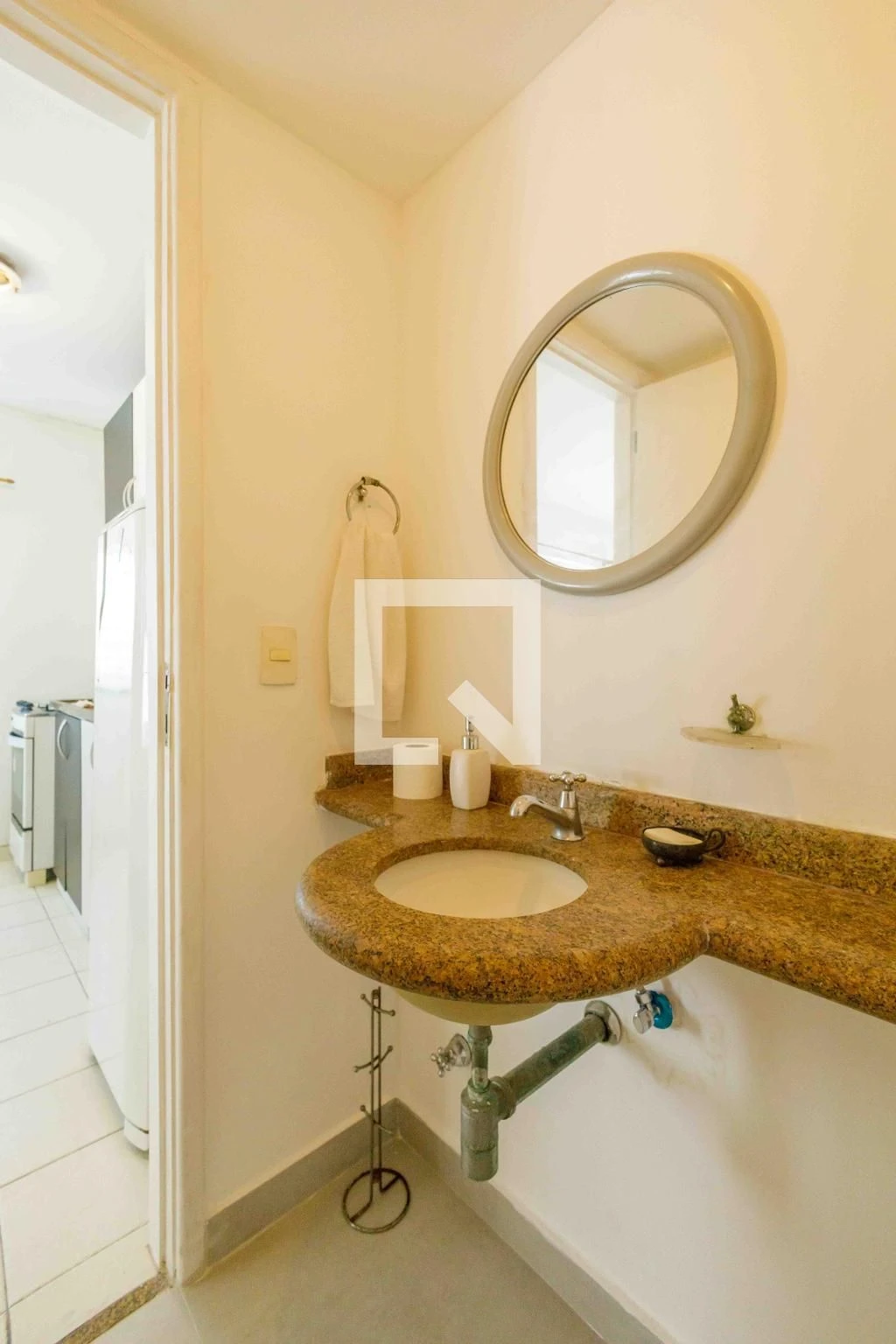 Furnished 73 m² apartment with 2 en-suite bedrooms — photo 34