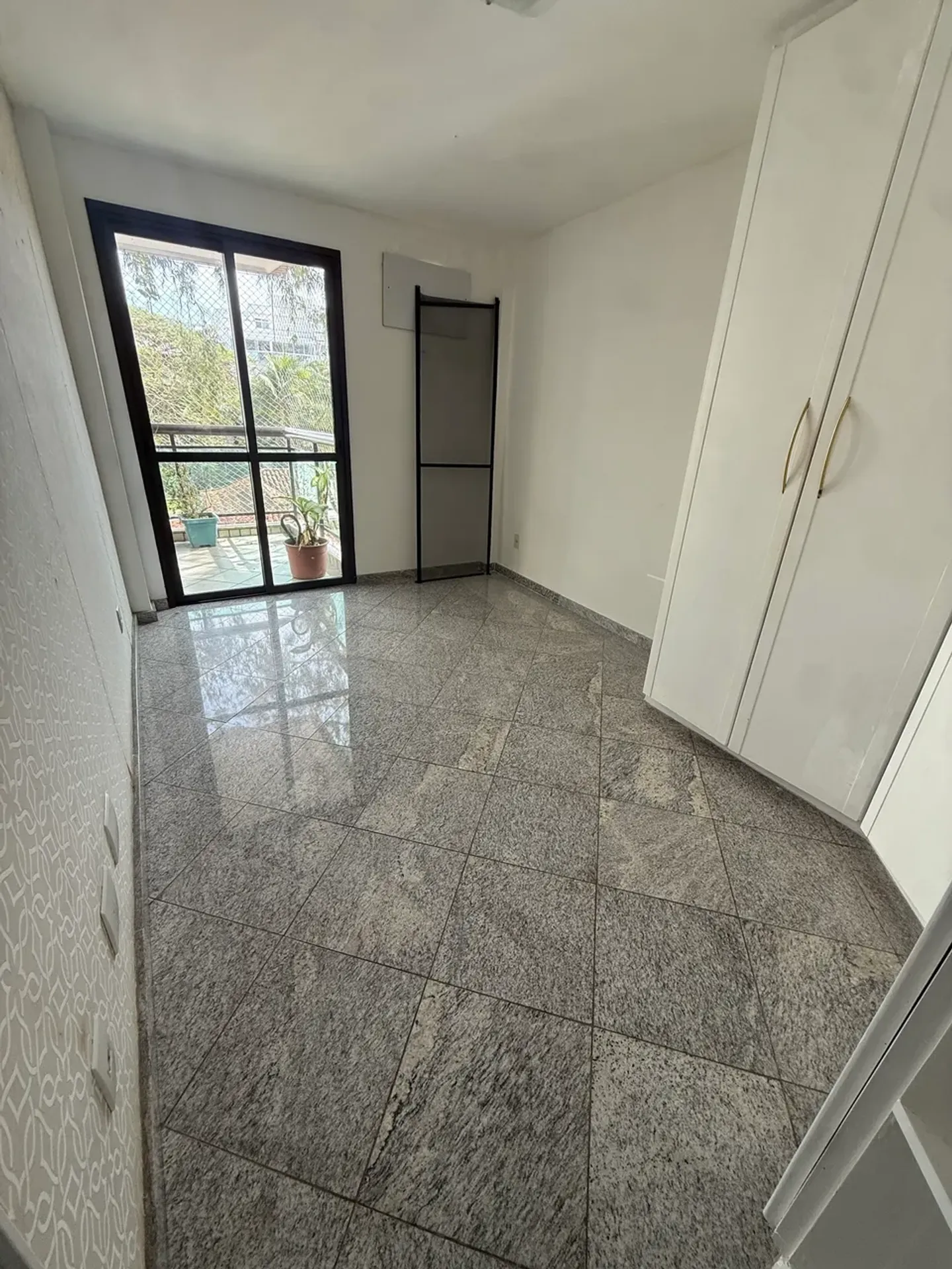 Apartment on the 2nd floor with a home office — photo 3