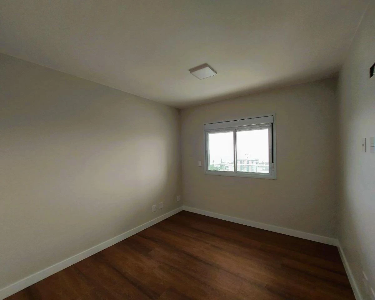 3-bedroom apartment with a water view in Florianópolis — photo 18