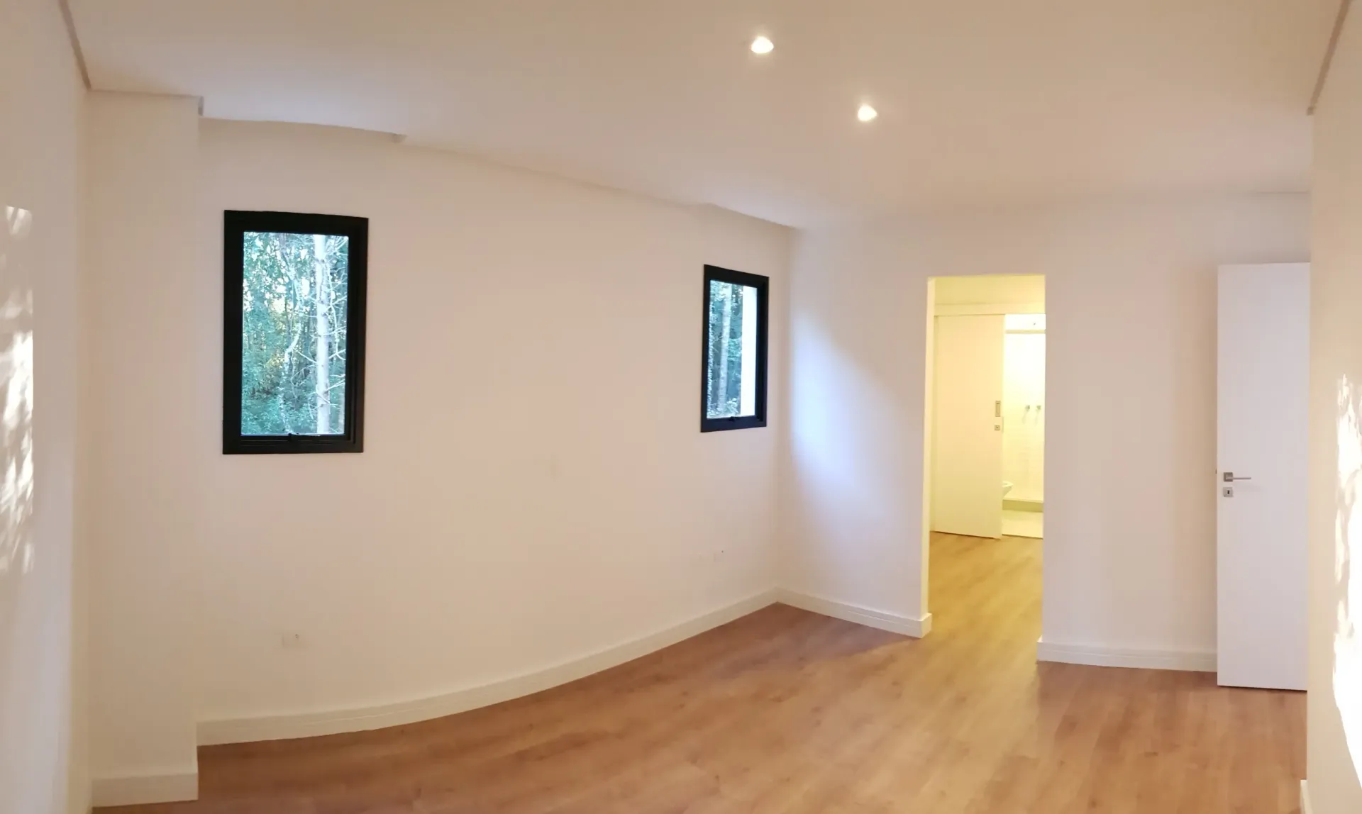 Unfurnished 260 m² house with 3 bedrooms and 2 parking — photo 25