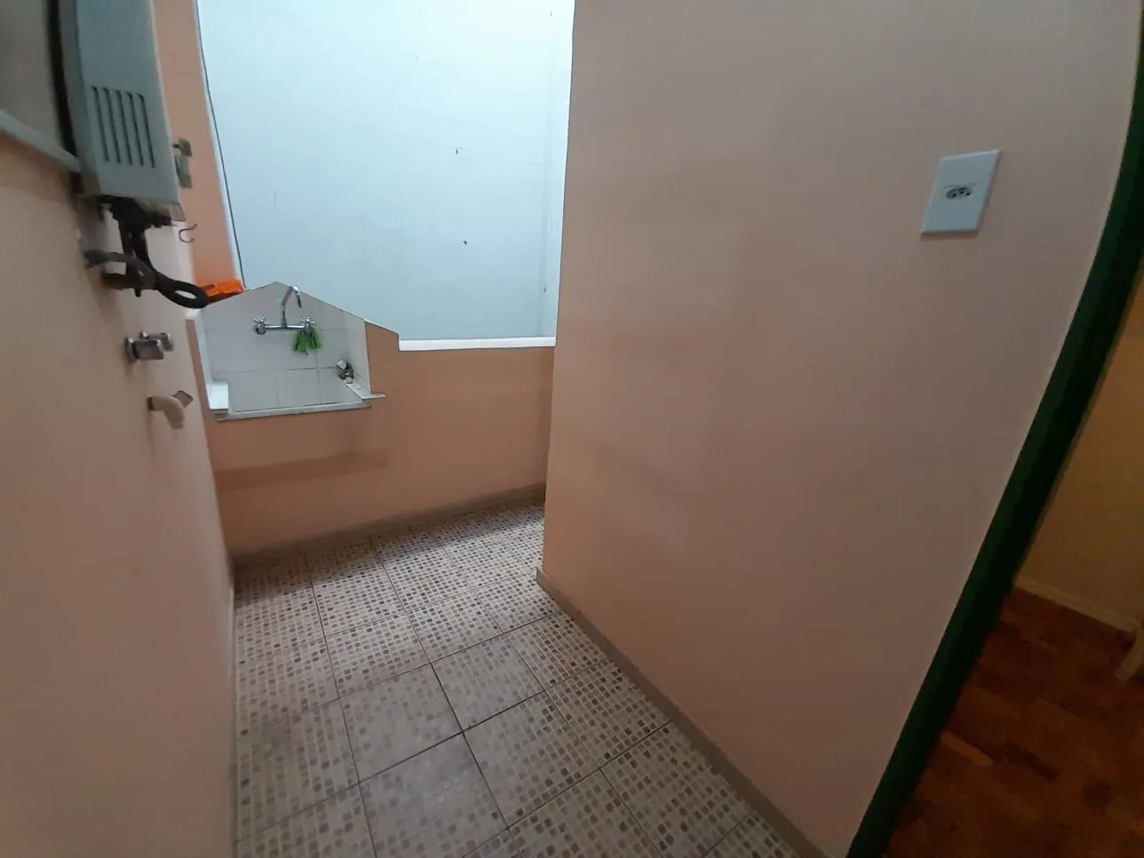 Apartment, 66 m², with wood or laminate floors — photo 11