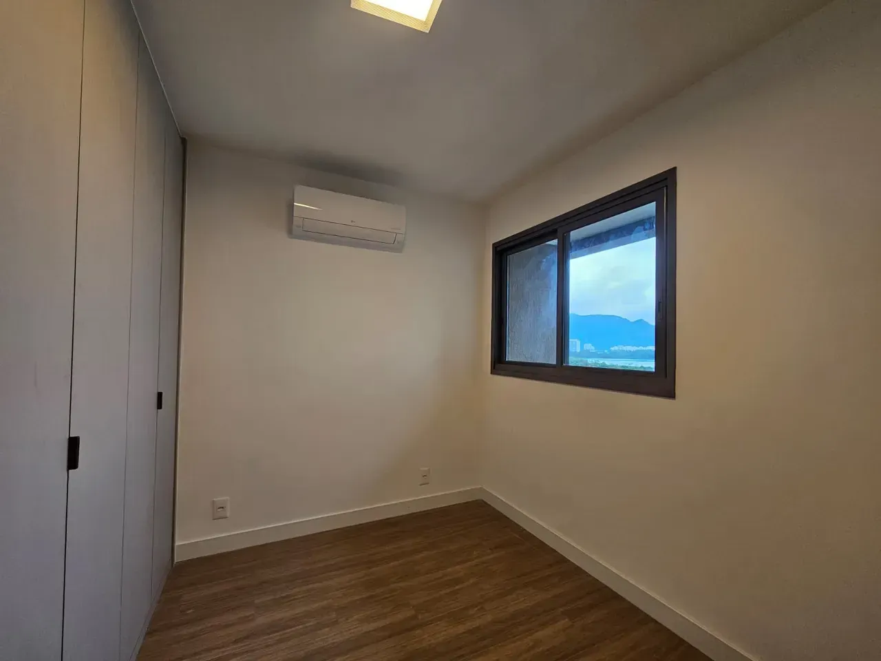 Apartamento mobiliado com 4 quartos e 5 banheiros — photo 56