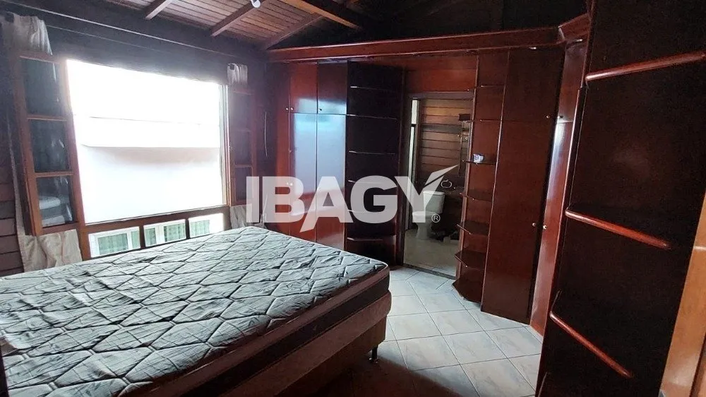 House, 280 m², with a water view — photo 8