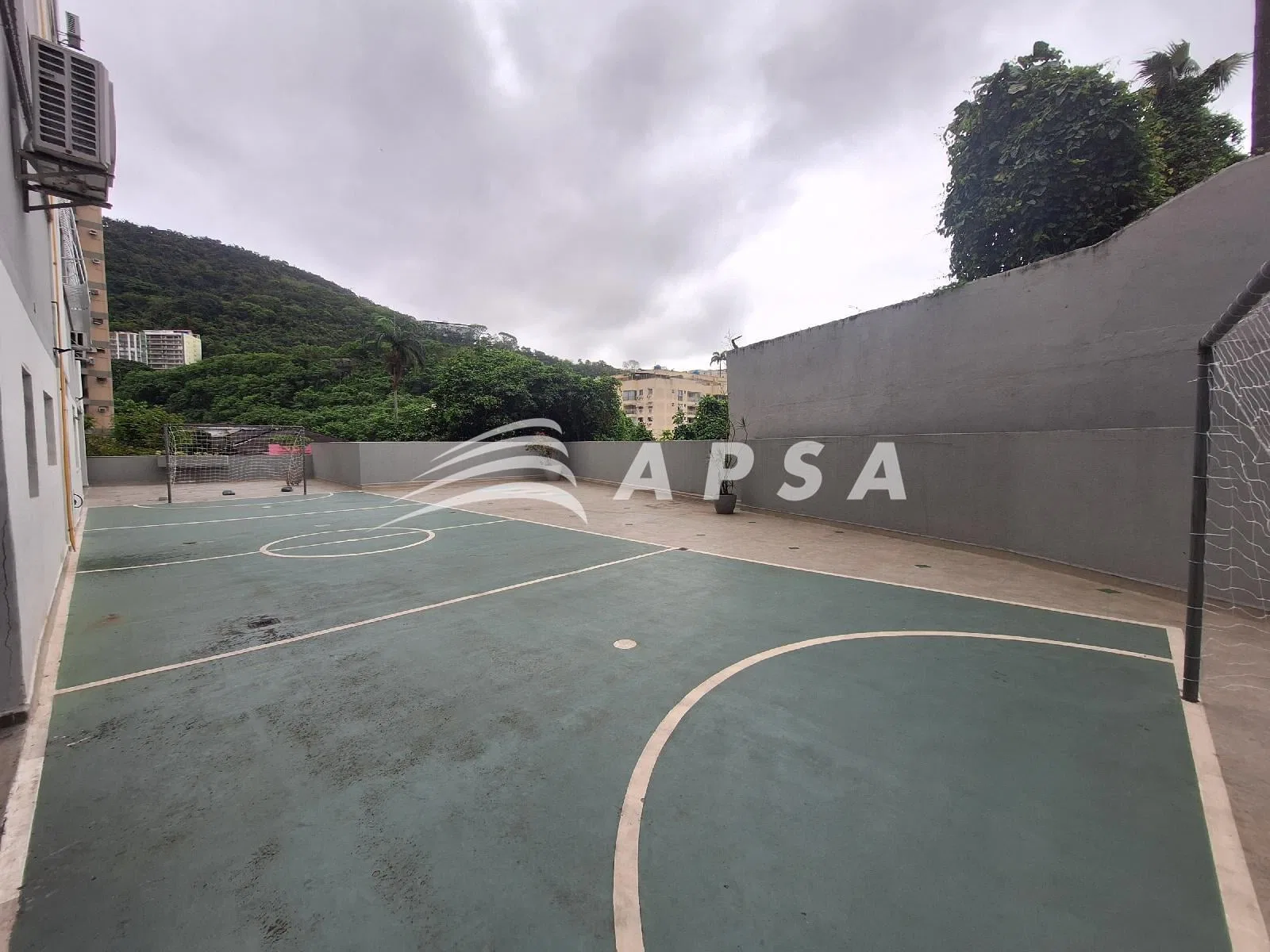 Mountain view in a 3-bedroom apartment, 100 m² — photo 7