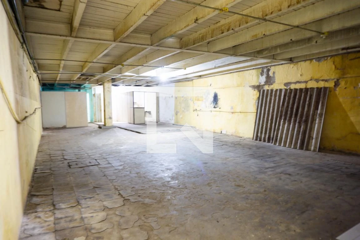 Rental house with 5 bedrooms and a closed kitchen room — photo 24