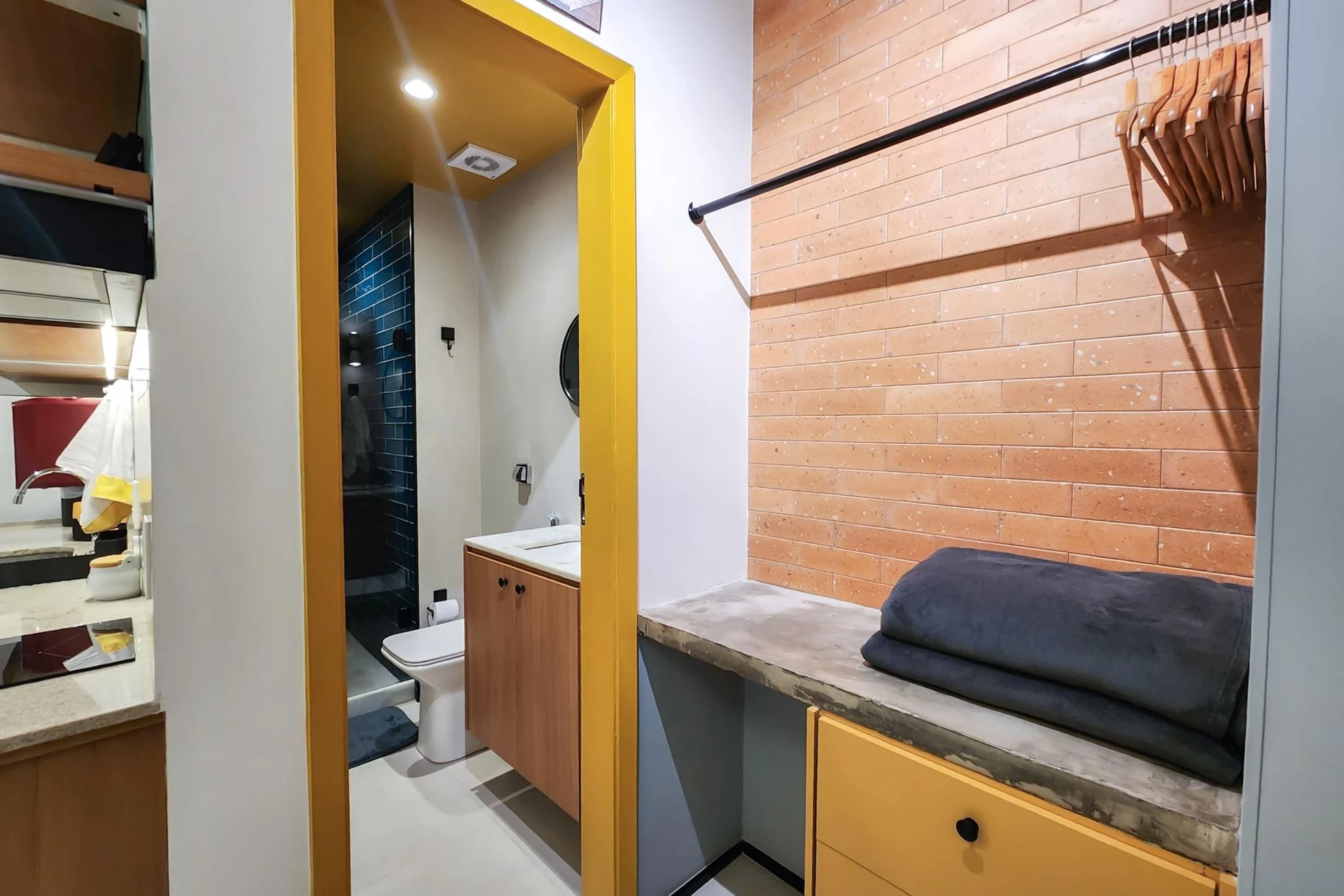 Furnished apartment with 1 bedroom and 1 bathroom — photo 21