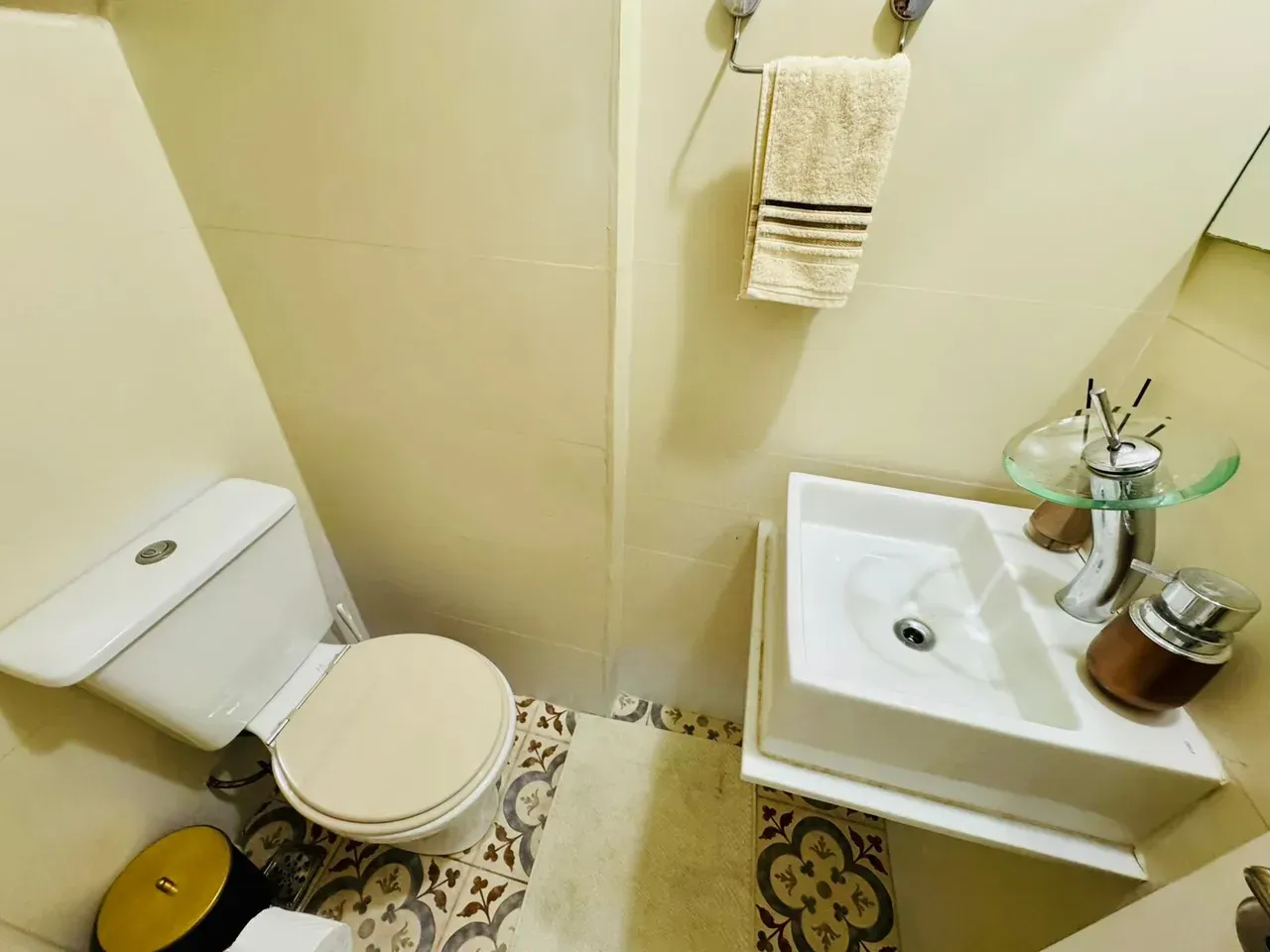 Furnished 3-bedroom apartment with open-plan kitchen — photo 20