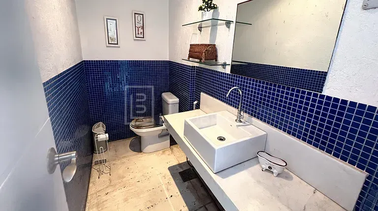 Furnished house with 6 en-suite bedrooms and 10 bathrooms — photo 37