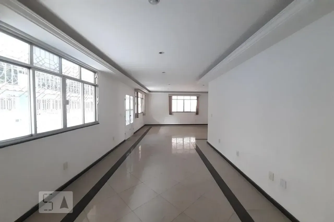 Triplex with 477 m², 5 bedrooms and 5 parking spaces — photo 36
