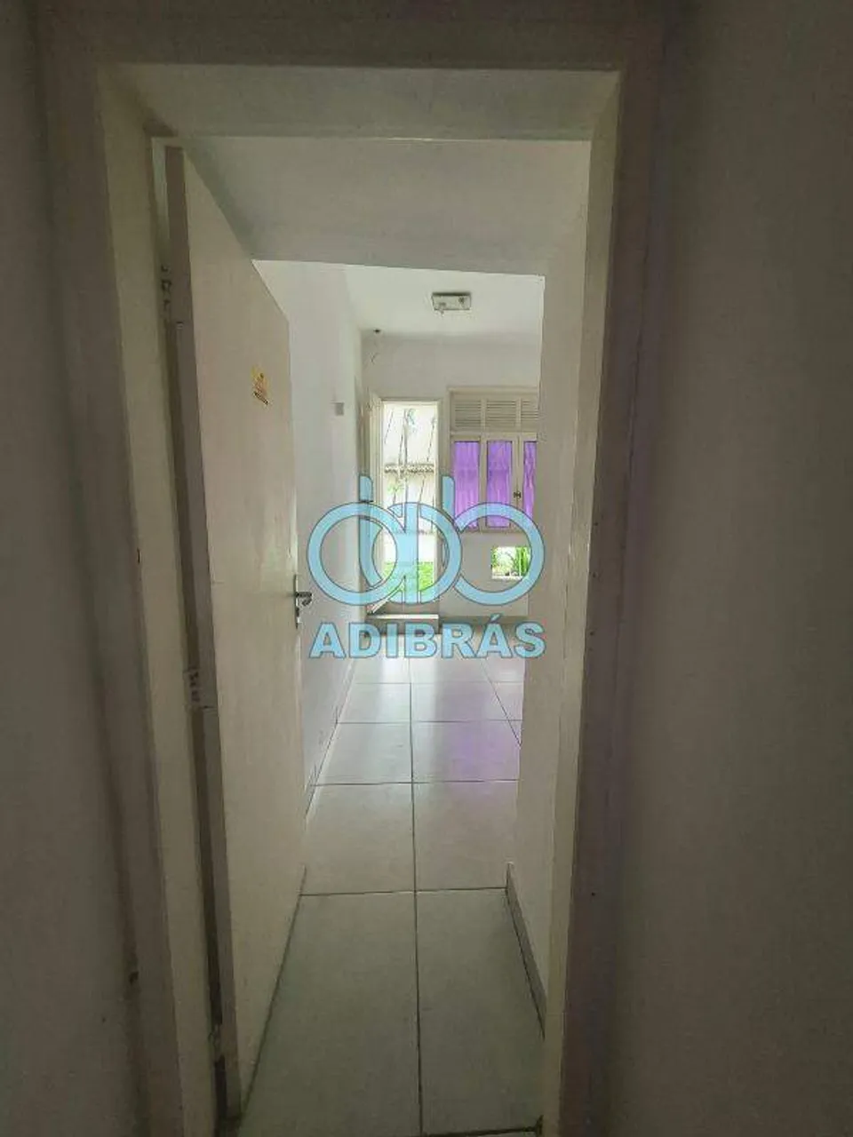 Rental house with 3 bedrooms and 2 bathrooms — photo 10