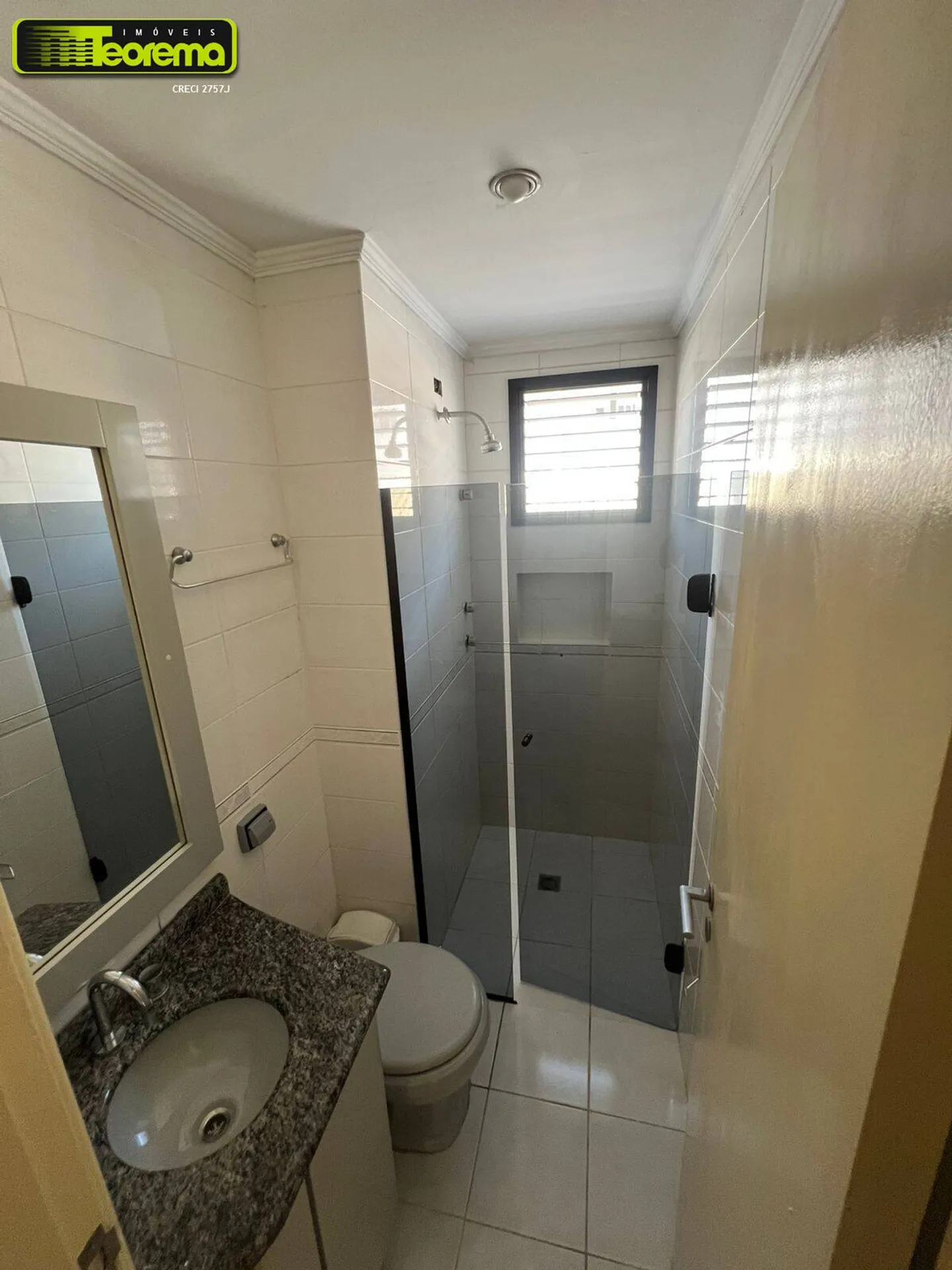 Apartamento com 2 quartos e 2 banheiros — photo 28