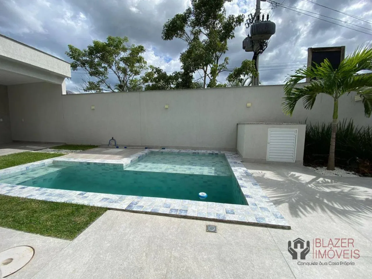 Casa com 4 dormitórios e 220 m² com varanda e churrasqueira — photo 10