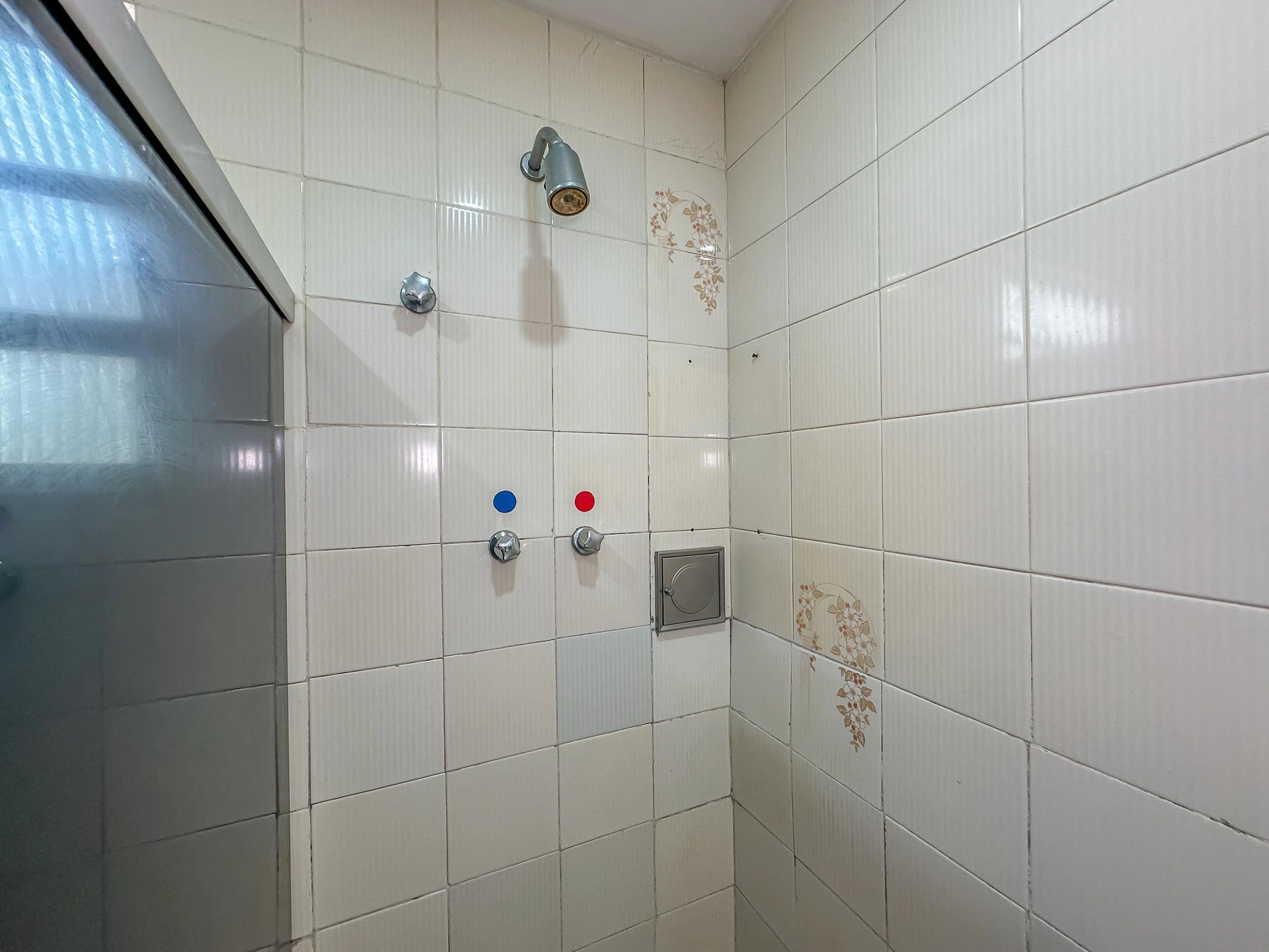 Washing machine in a 2-bedroom apartment, 80 m² — photo 45