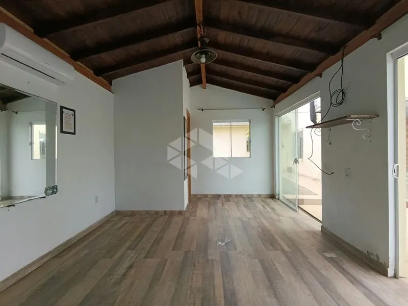 4-bedroom house with a bathtub in Florianópolis — photo 40