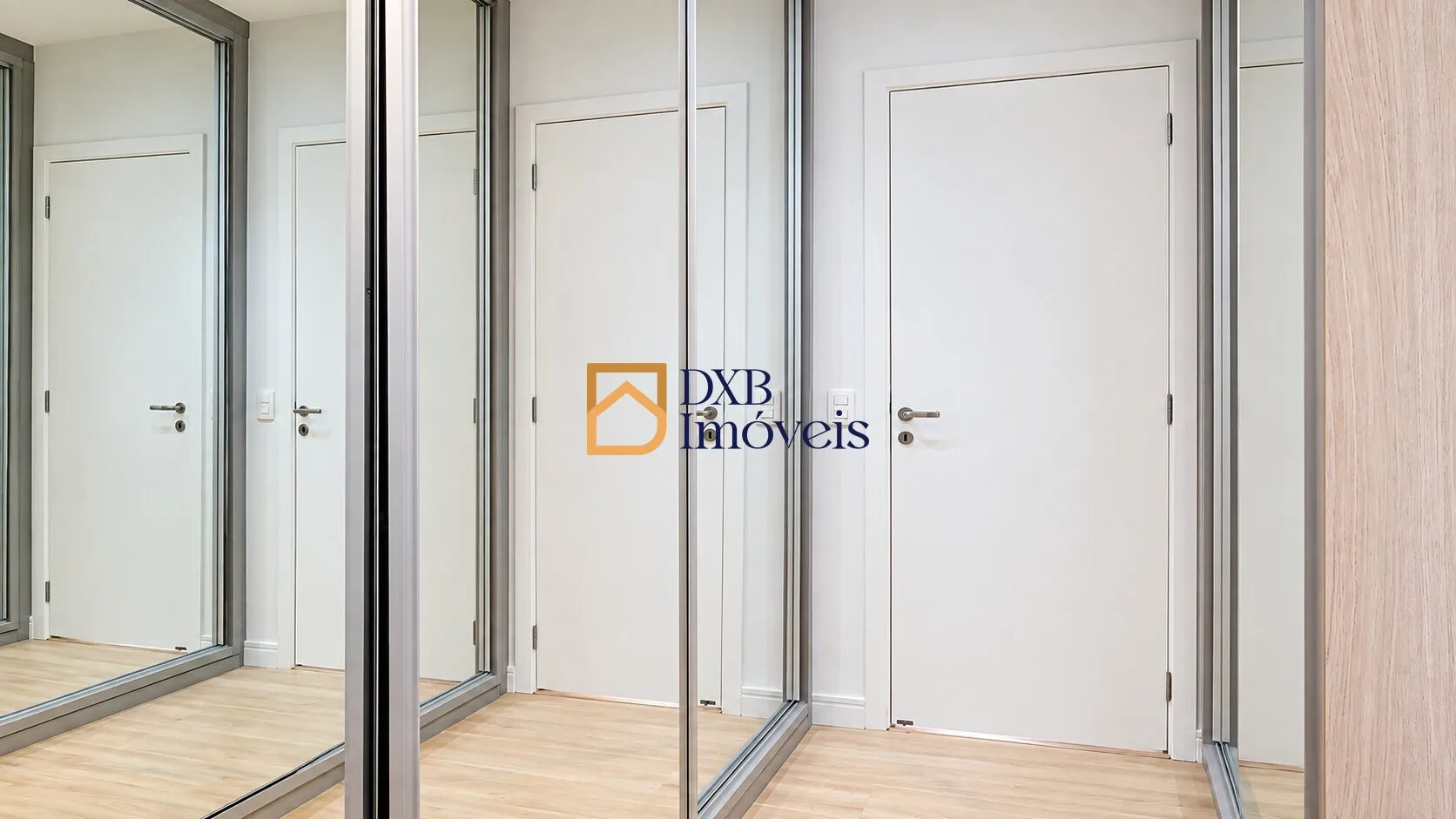 Furnished apartment, 131 m², with a home office — photo 36