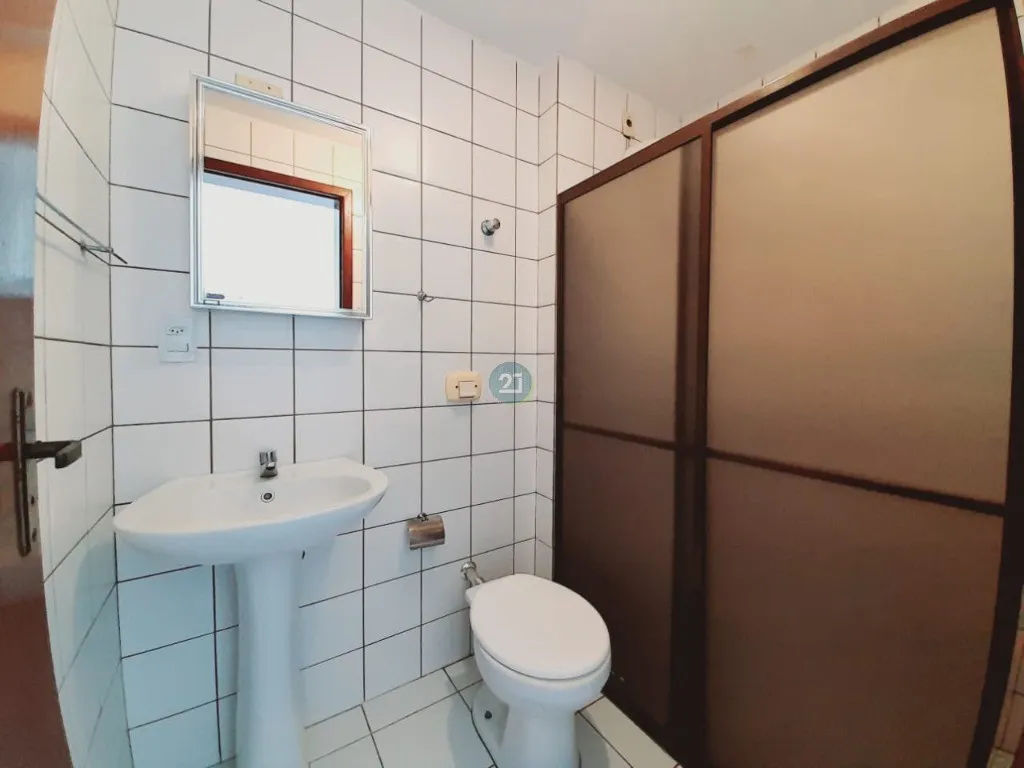 Balcony apartment with 2 en-suites and 198 m² — photo 14