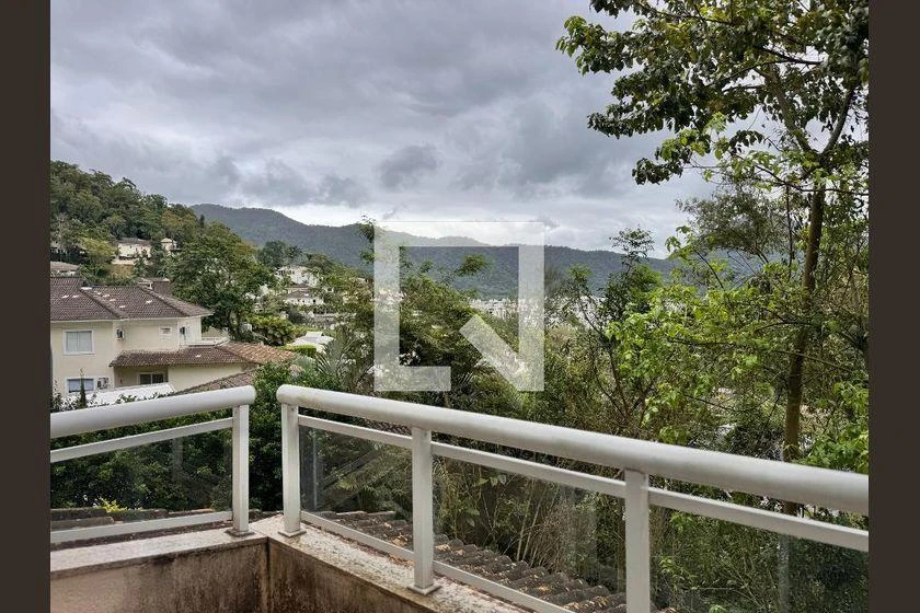 Вид на горы и 5 спален: дом 650 м² — photo 29