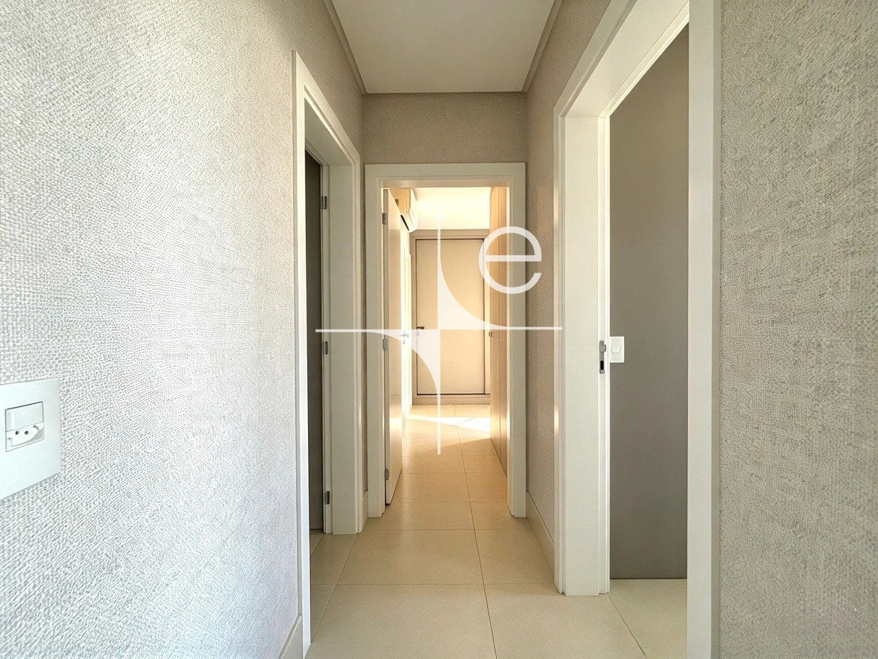 2-bedroom apartment in a building with a sauna — photo 19