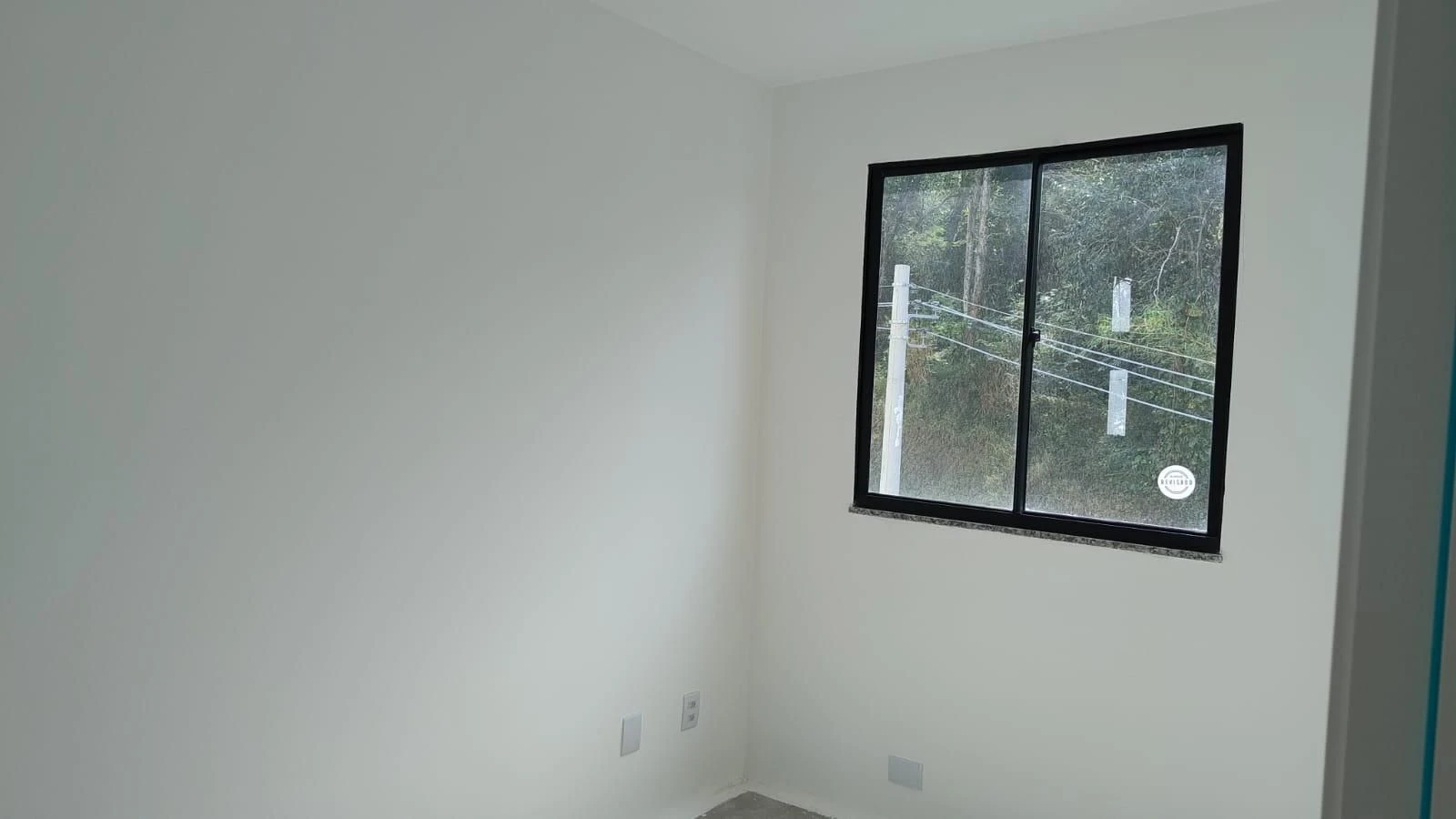 2-bedroom apartment with 1 bathroom and no parking — photo 13