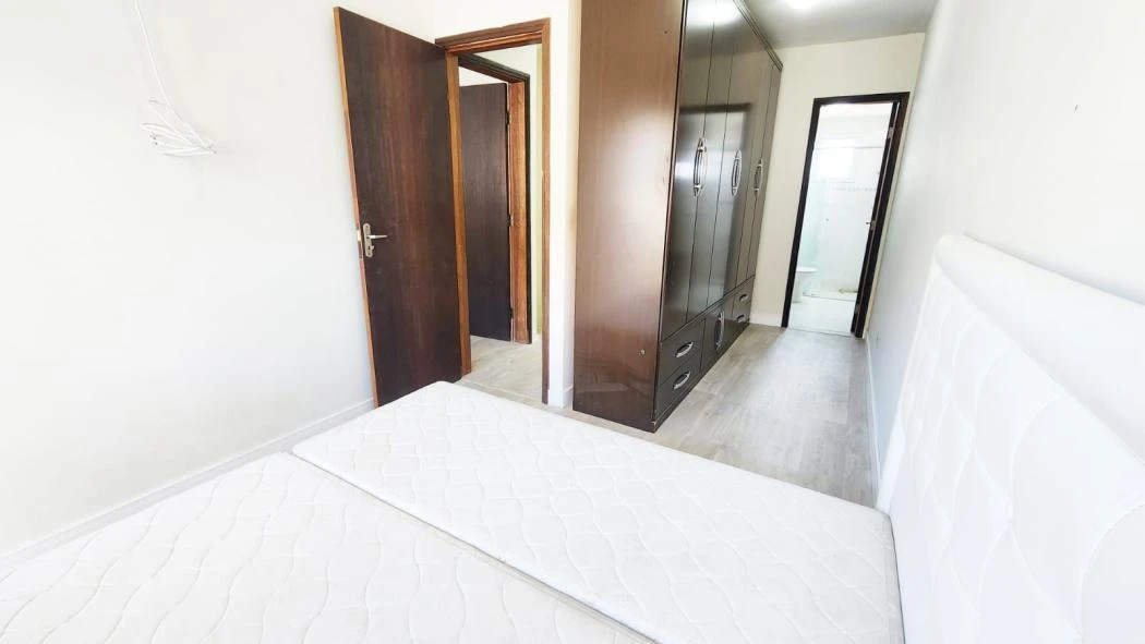 3 quartos e piso de madeira ou laminado: casa de 110 m² — photo 14