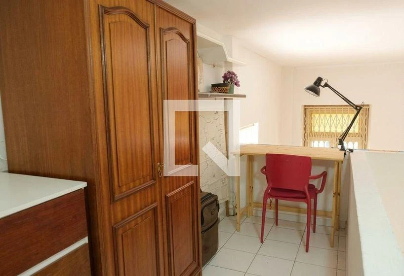 61 m² house with a washing machine and a home office — photo 8