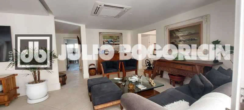 Furnished 324 m² house with 5 bedrooms and 6 bathrooms — photo 3