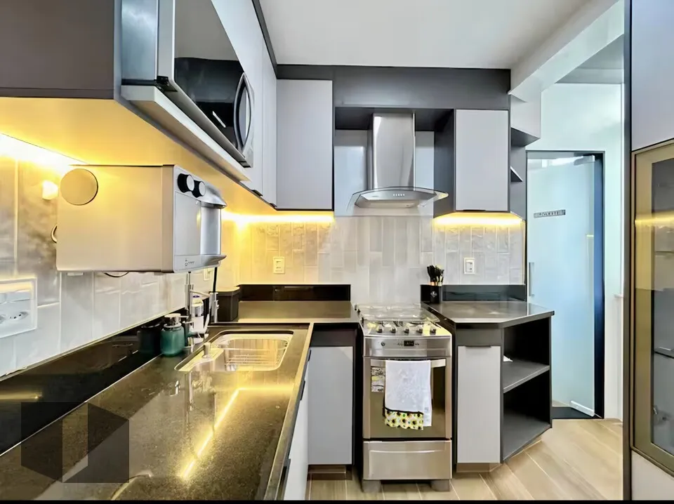 Furnished 2-bedroom apartment with gas stove kitchen — photo 5
