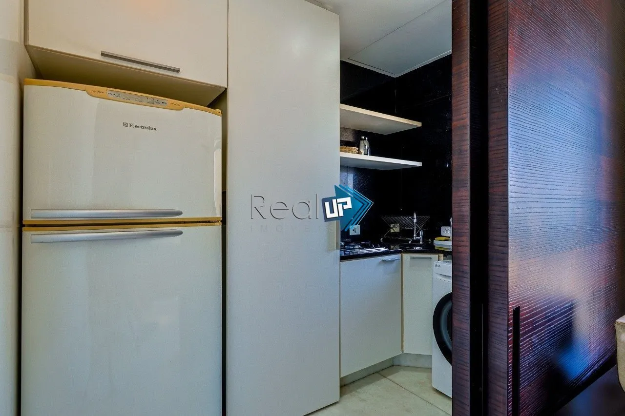 2-bedroom apartment with 2 bathrooms and 1 parking space — photo 23