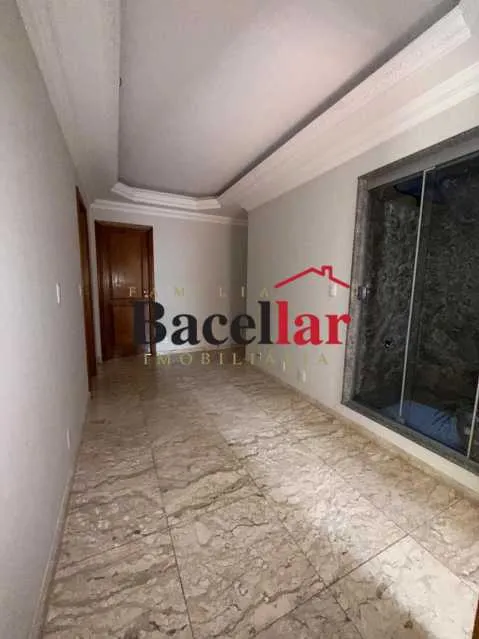 4 quartos e banheira: apartamento de 230 m² — photo 10