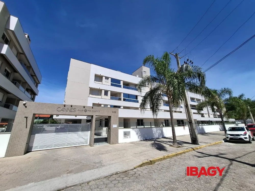 Apartamento amueblado de 2 dormitorios y 121 m² — photo 31