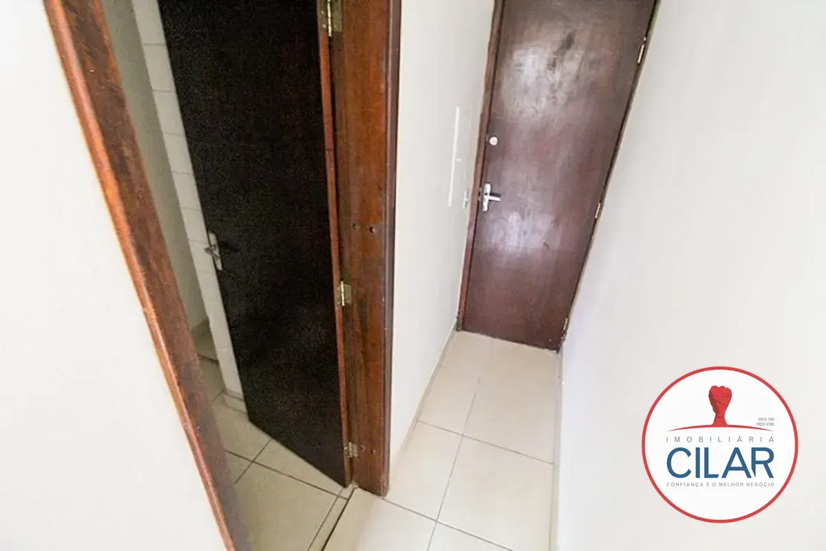 Apartamento com piso de madeira ou laminado, Portão — photo 13