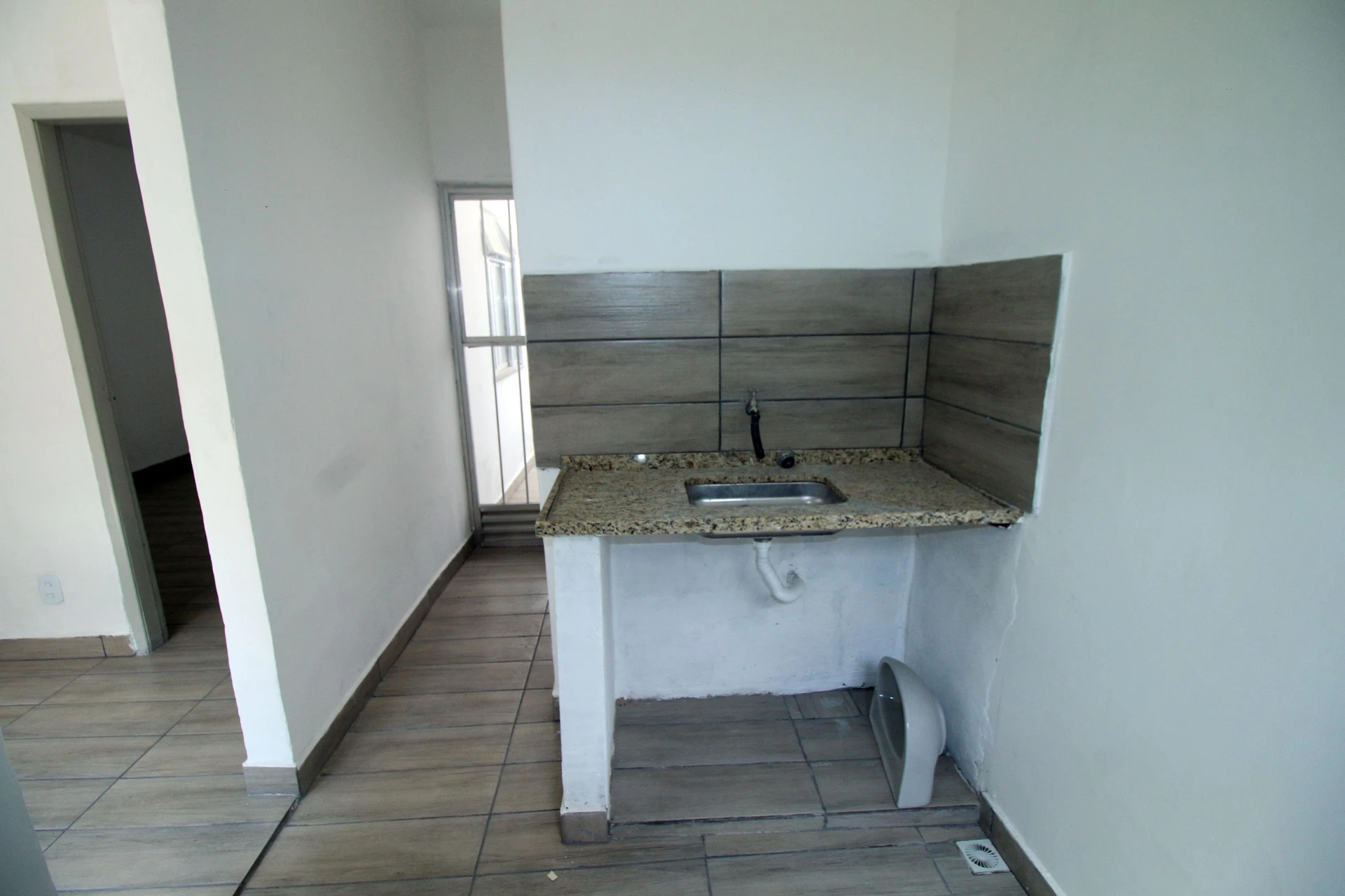 Casa de 35 m² e 1 quarto, Vigário Geral — photo 3