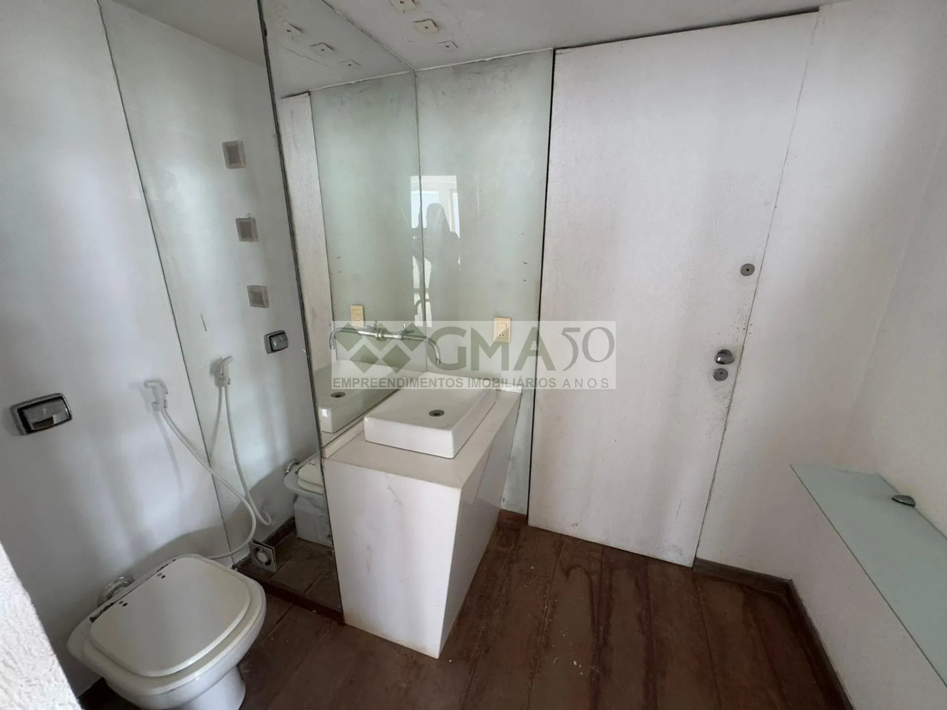 Apartamento com 4 quartos e 4 banheiros, com varanda — photo 40