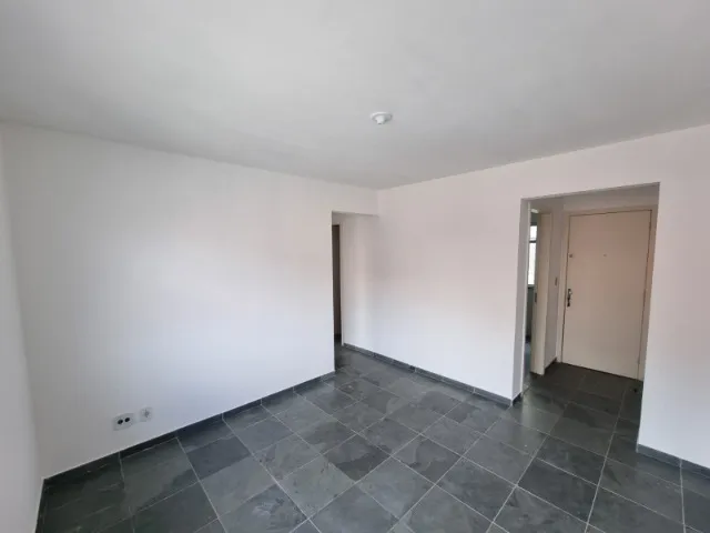 2-bedroom apartment with mountain view