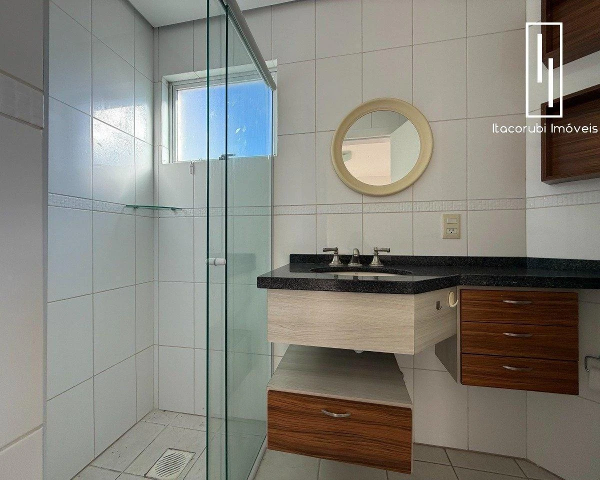 79 m² apartment with 2 bedrooms and 1 en-suite — photo 4