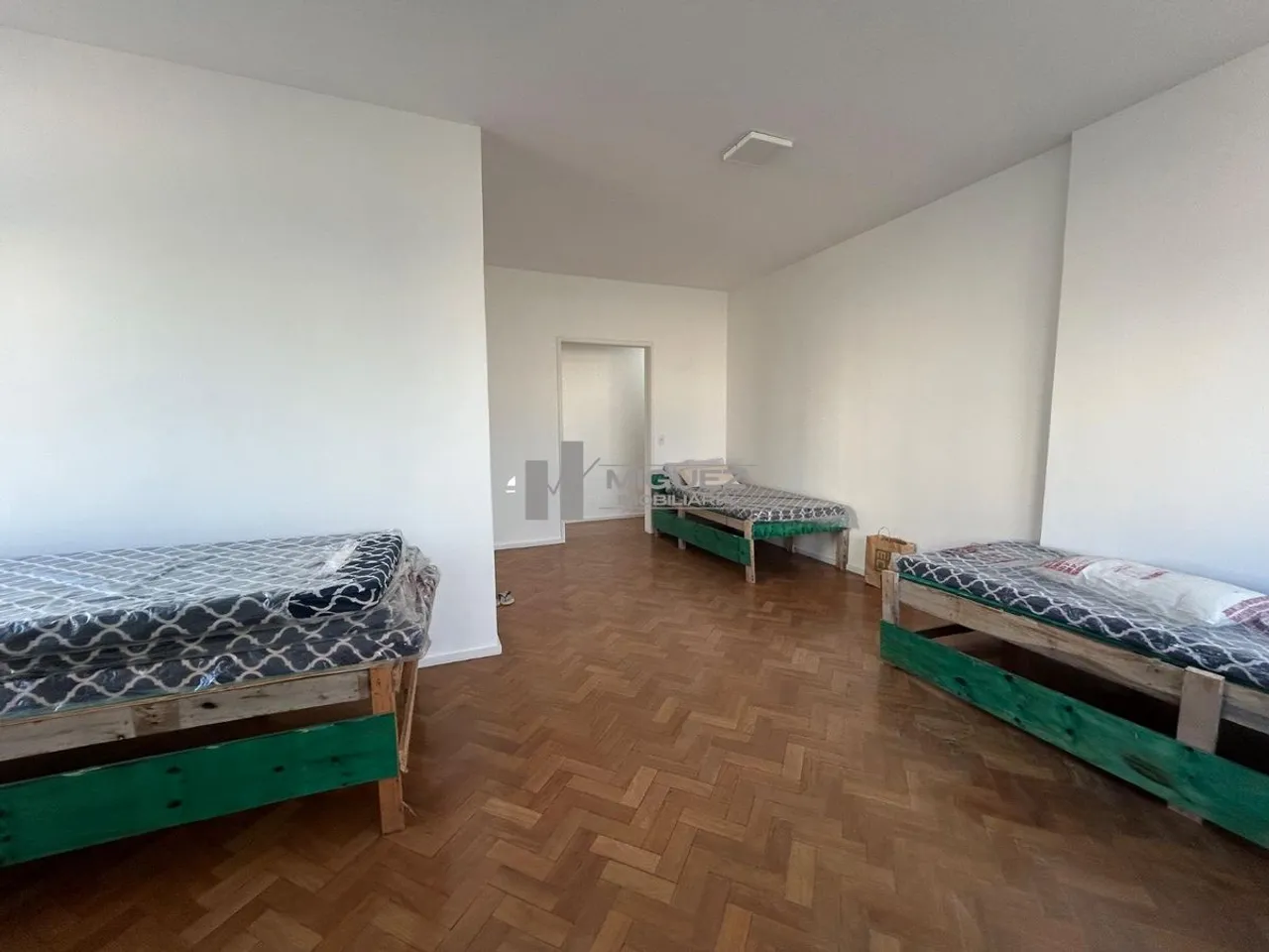 3-bedroom, 3-bath apartment with 1 parking space — photo 6