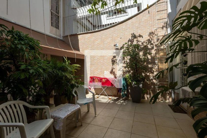 Apartamento amueblado con 1 dormitorio y 22 m² — photo 18