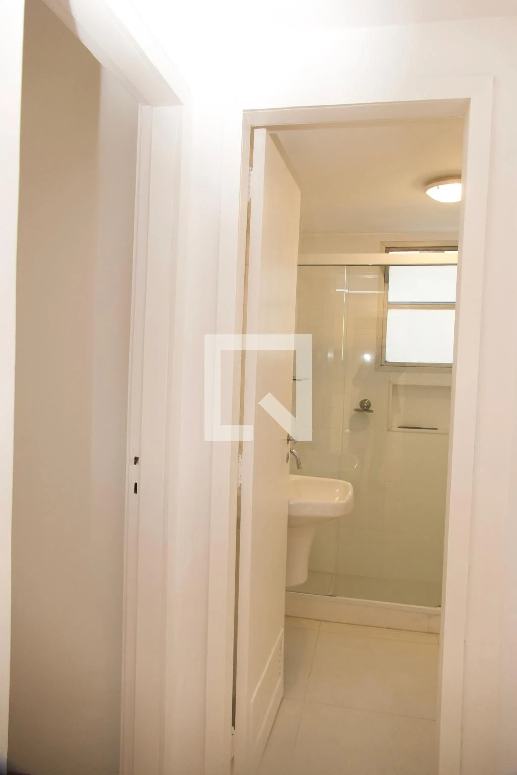 1-bedroom apartment with enclosed kitchen and balcony — photo 19