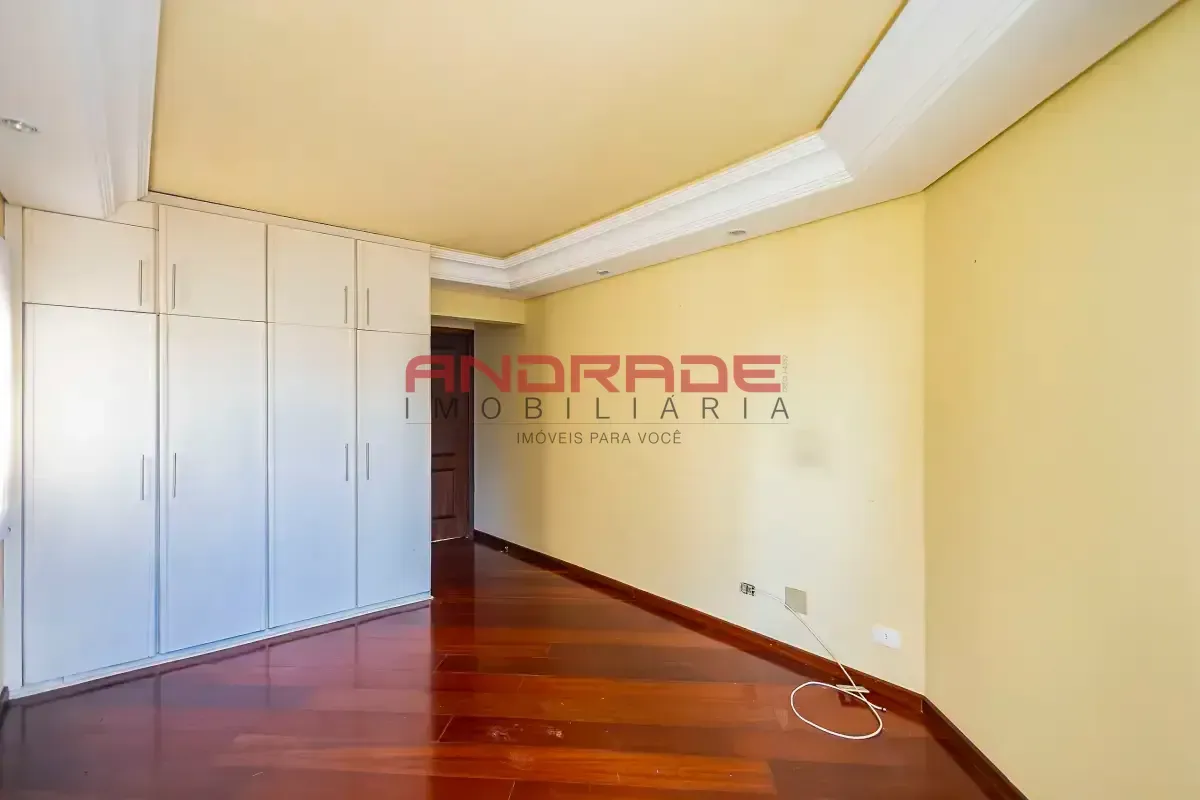 Unfurnished 3-bedroom apartment with 118 m² — photo 47