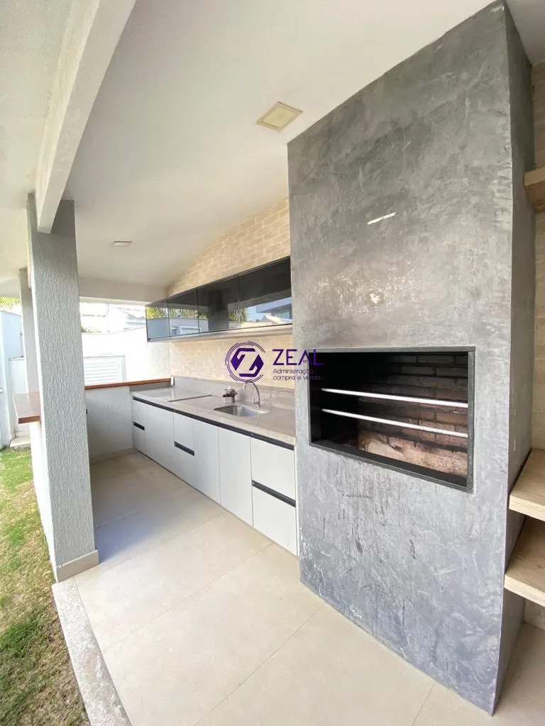Casa, 278 m², com varanda gourmet