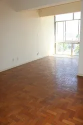 Apartamento de 2 quartos com cozinha fechada e suíte — photo 7