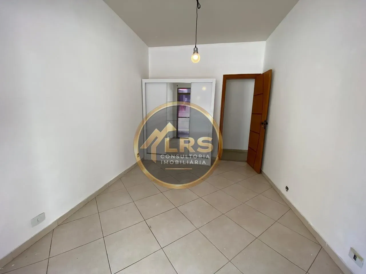 3-bedroom apartment with a home office in Rio de Janeiro — photo 15