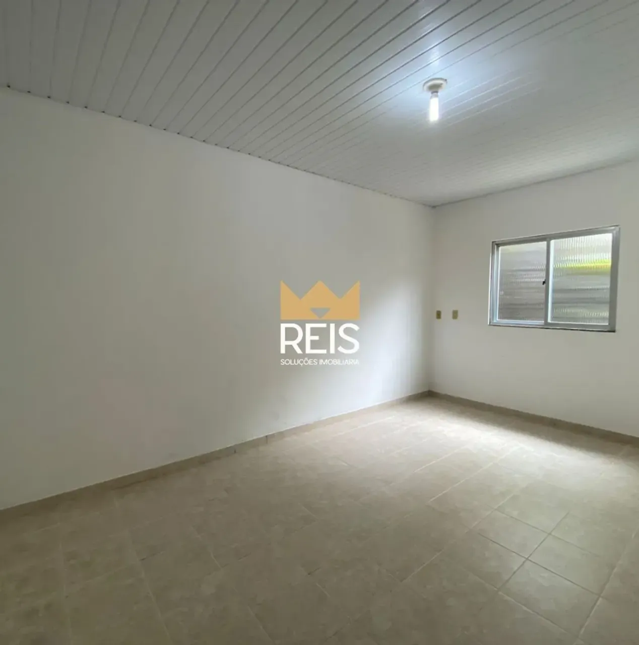 Unfurnished house with 2 bedrooms and 1 bathroom — photo 3