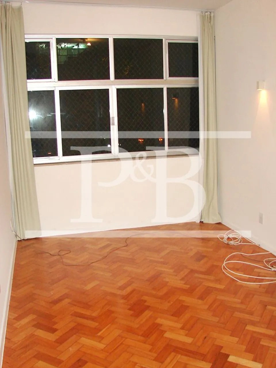 4-bedroom apartment with air conditioning — photo 12