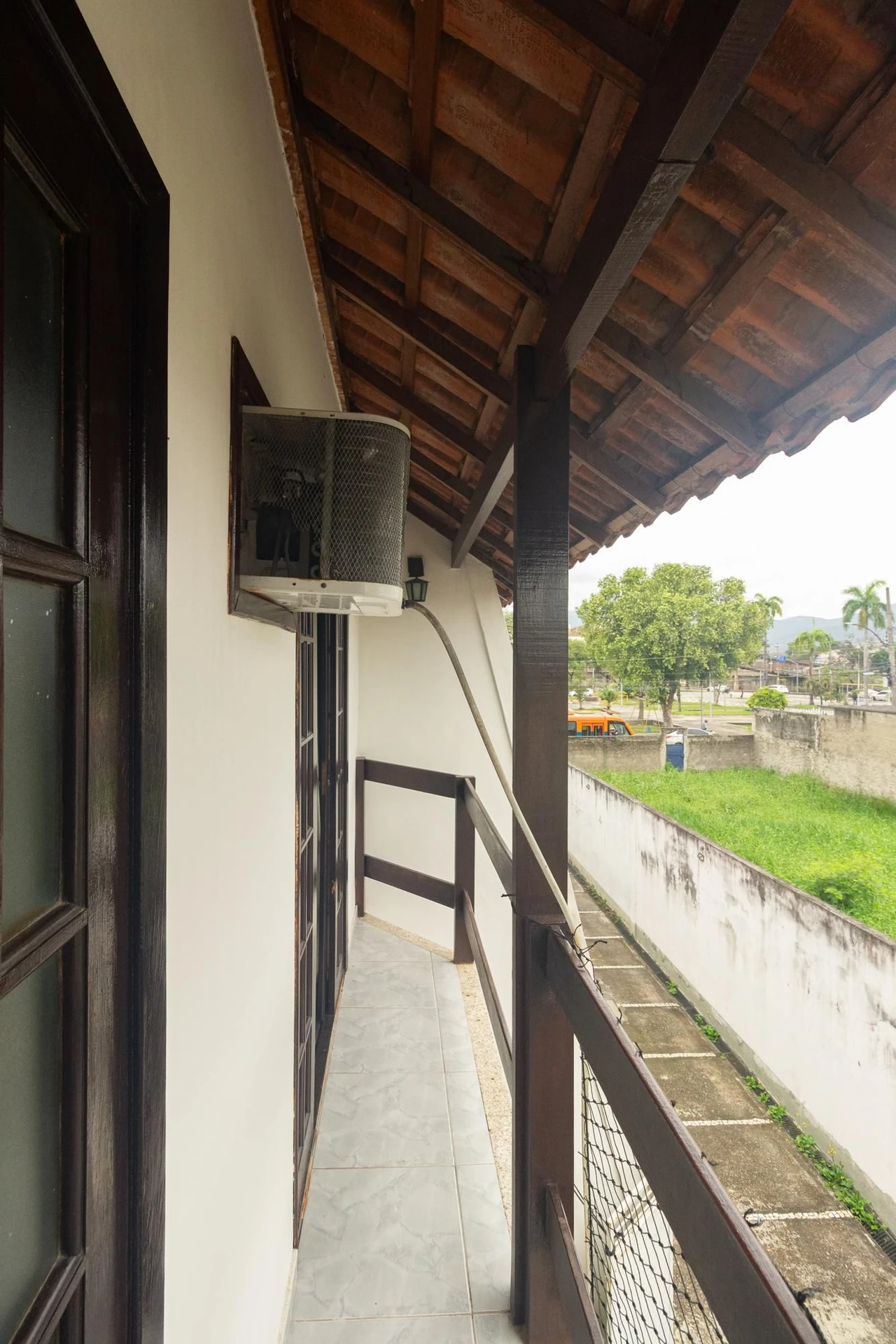 Casa amueblada con 2 dormitorios y parrilla en el balcón — photo 23