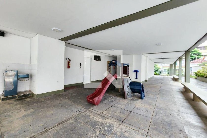 2-bedroom apartment in a building with a pool — photo 3