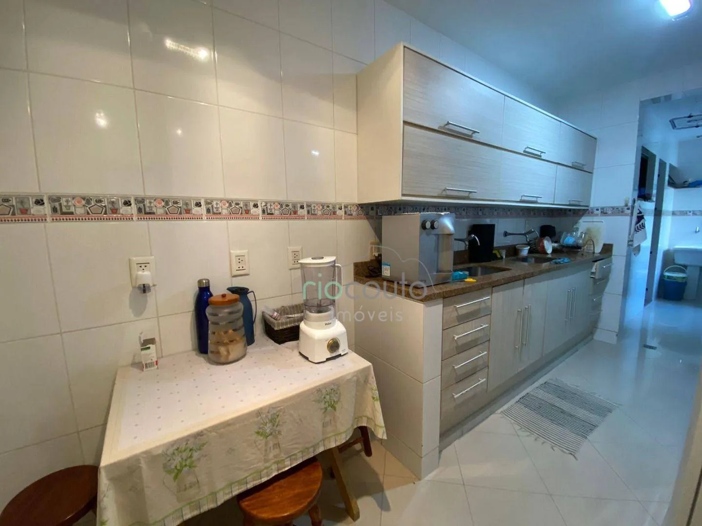 Apartamento mobiliado com 3 dormitórios e suíte, 153 m² — photo 11