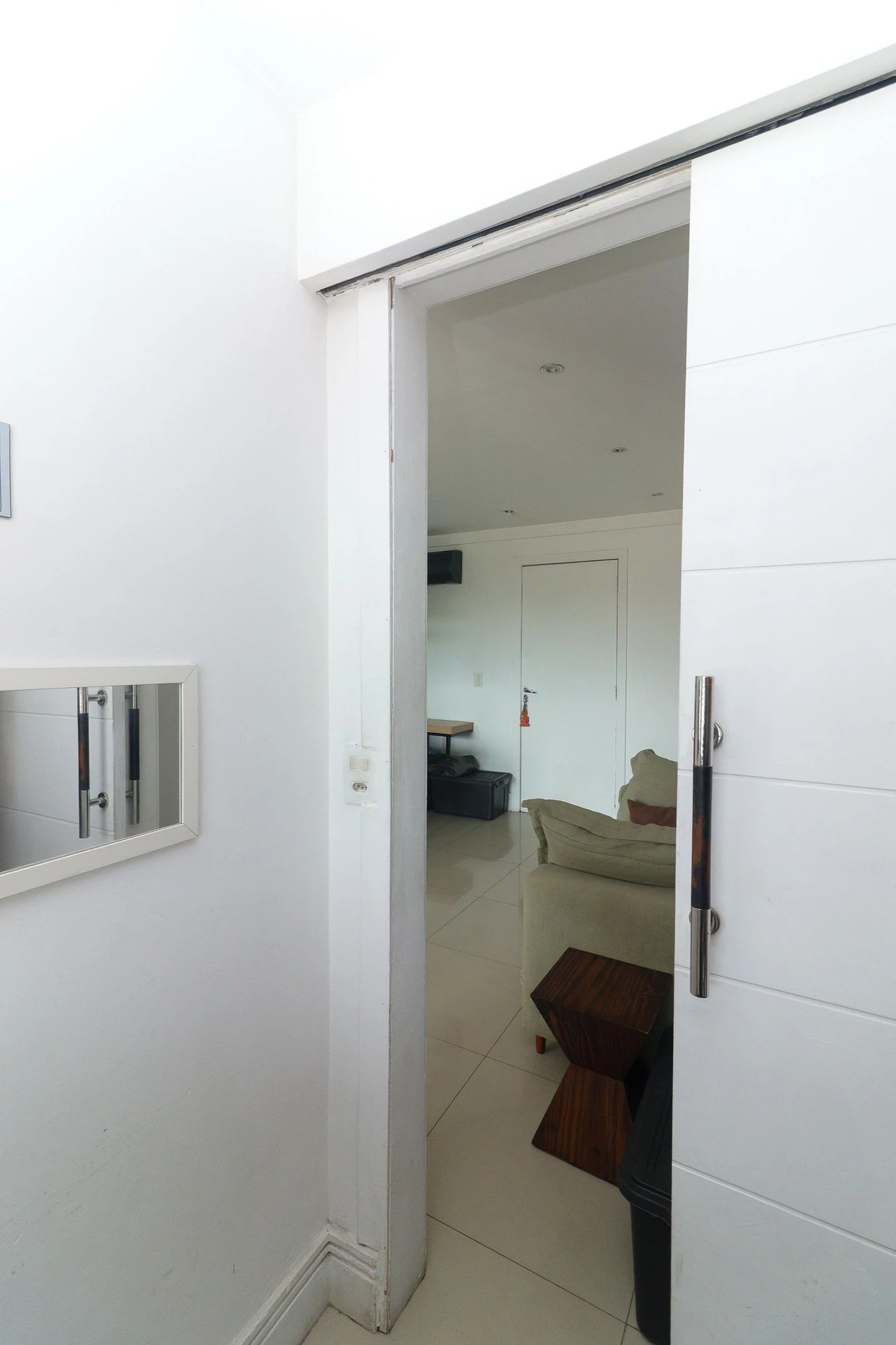 105 m² apartment with a home office and a washing machine — photo 33